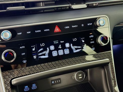 New 2026 Genesis GV80 3.5T e-SC AWD/4WD image 18