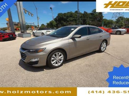Certified 2022 Chevrolet Malibu LT w/ Leather Package FWD image 4