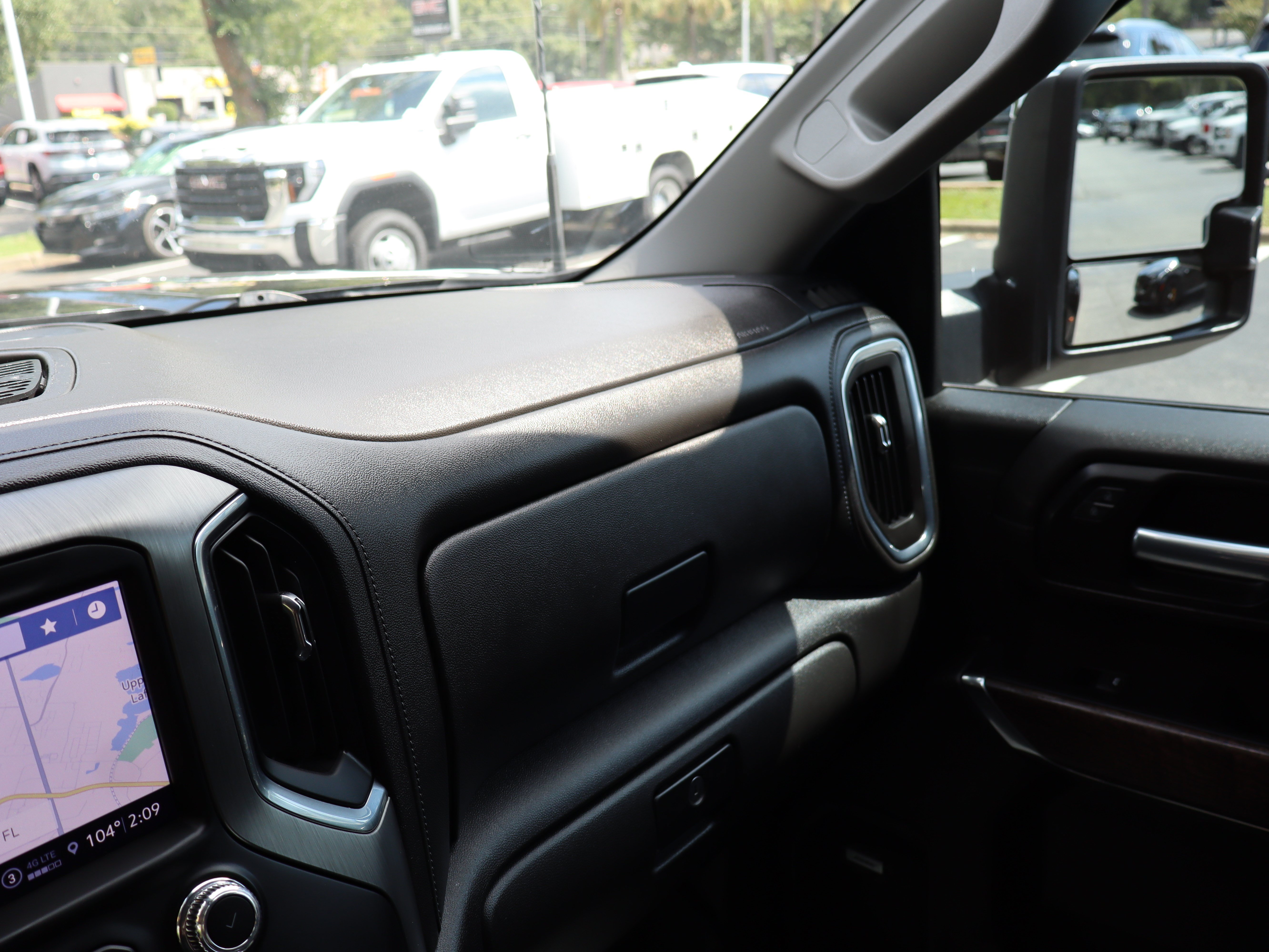 Used 2023 GMC Sierra 3500 Denali w/ Denali Ultimate Package AWD/4WD image 43