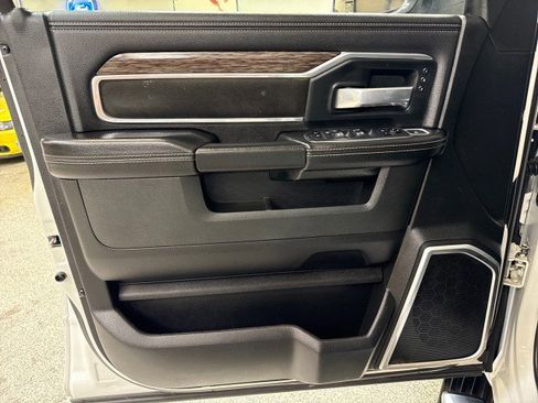Used 2020 RAM 3500 Laramie image 23