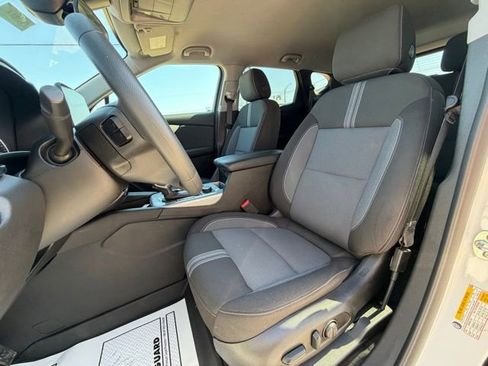 Used 2024 Chevrolet Blazer LT FWD image 11
