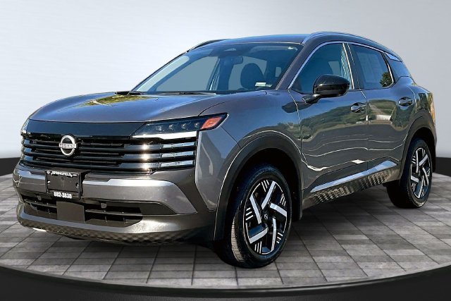 Used 2026 Nissan Kicks SV FWD image 1