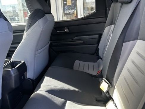 Used 2024 Toyota Tacoma TRD Off-Road image 31