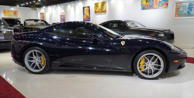 Used 2012 Ferrari California RWD image 17