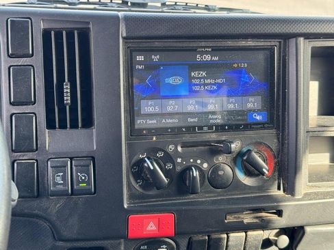 Used 2024 Chevrolet Low Cab Forward image 21