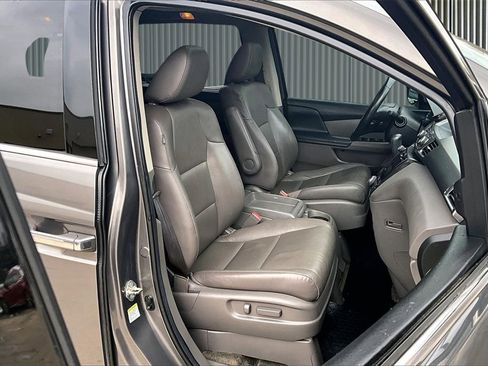 Used 2014 Honda Odyssey Touring Elite image 7