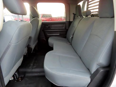 Used 2016 RAM 5500 Tradesman image 32