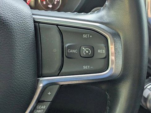 Used 2023 RAM 1500 Laramie AWD/4WD image 5