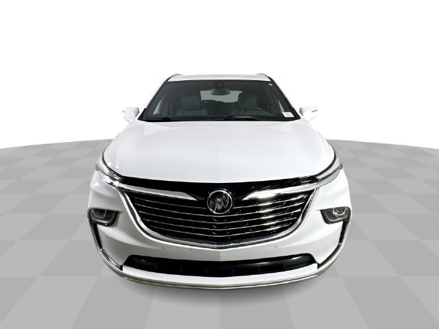 Used 2023 Buick Enclave Essence FWD image 3