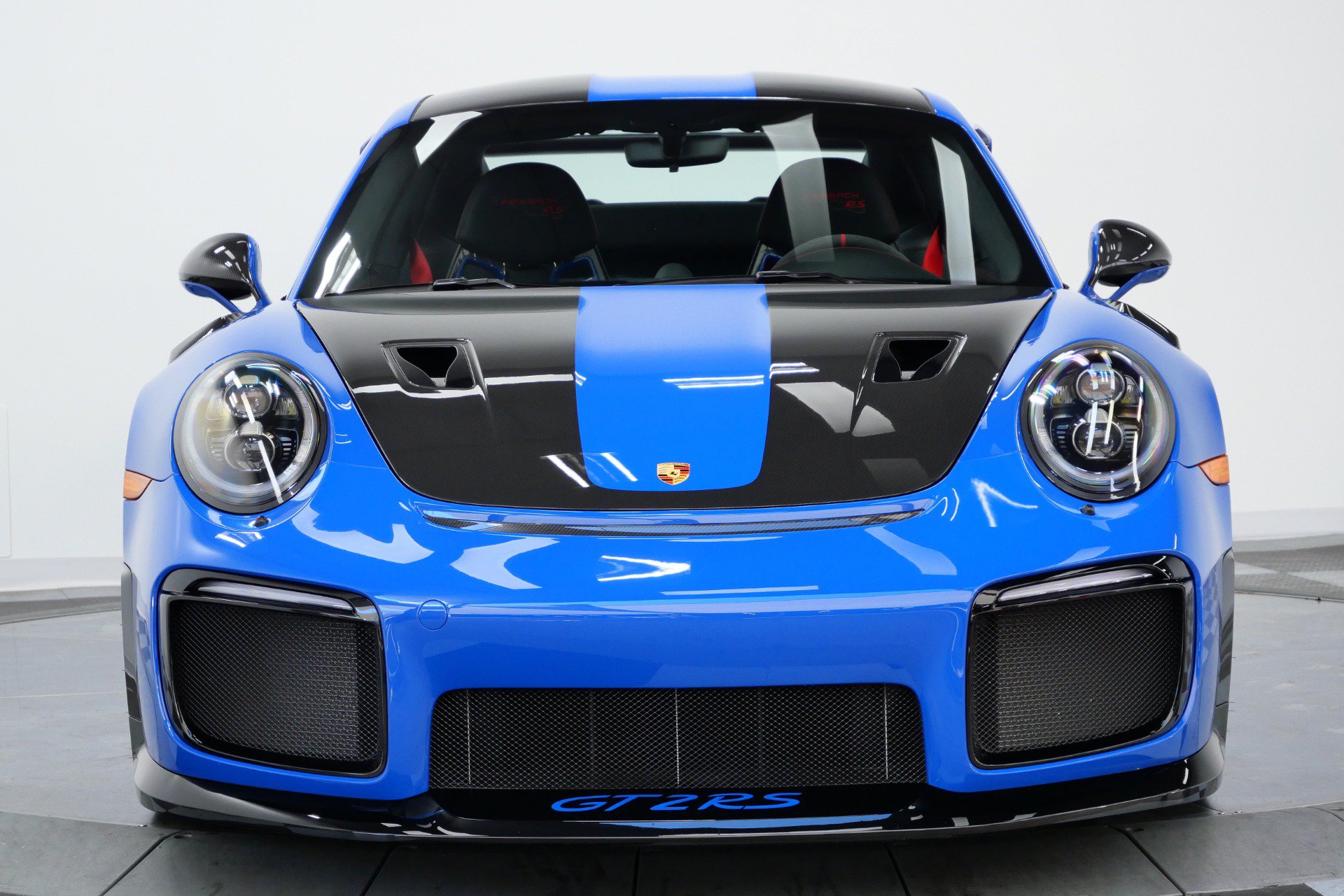 Used 2019 Porsche 911 GT2 RS RWD image 4