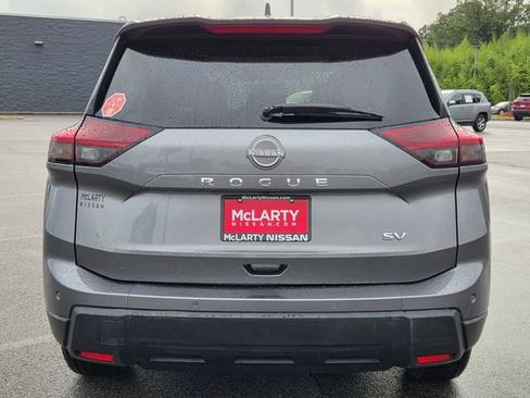 Used 2025 Nissan Rogue SV FWD image 7