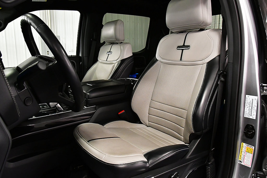 Used 2024 Ford F150 Lightning Platinum AWD/4WD image 30