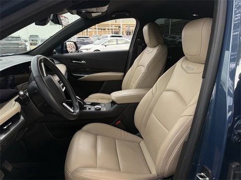 Used 2024 Cadillac XT4 Premium Luxury image 25