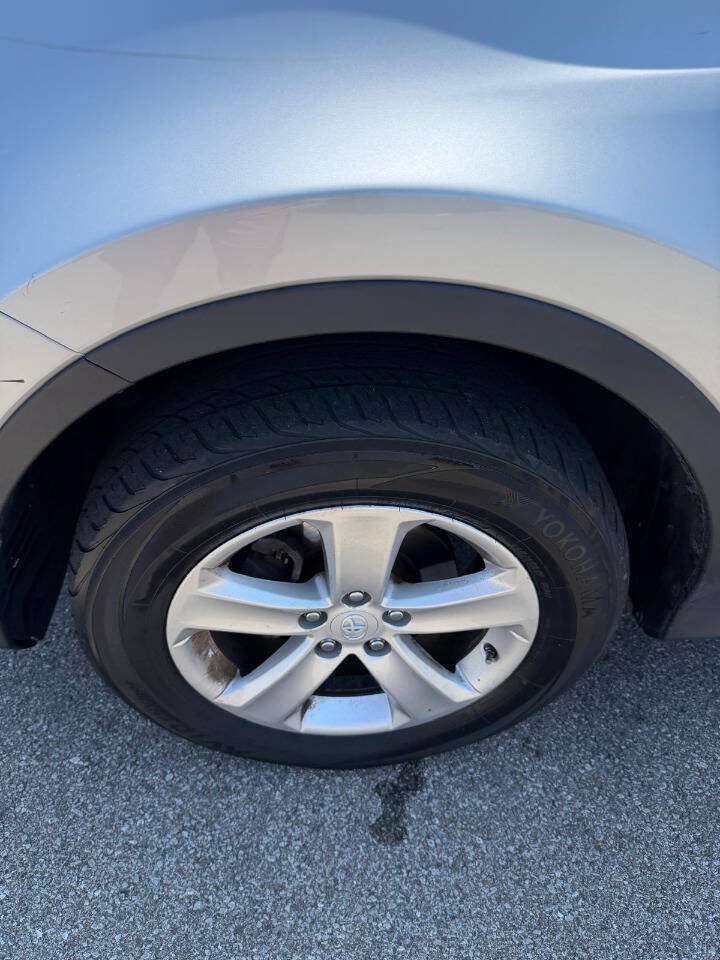 Used 2013 Toyota RAV4 XLE AWD/4WD image 35