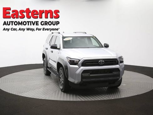 Used 2025 Toyota 4Runner SR5 AWD/4WD image 50