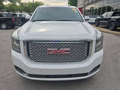 Used 2018 GMC Yukon SLT w/ Open Road Package RWD image 3