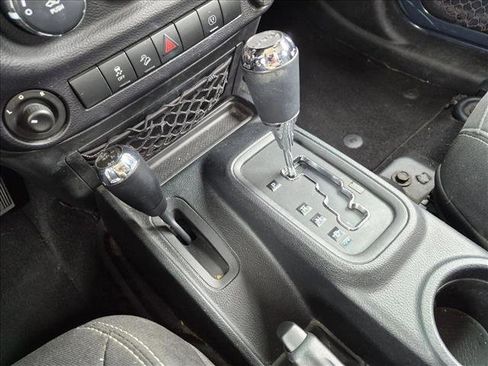 Used 2016 Jeep Wrangler Unlimited Sahara AWD/4WD image 14