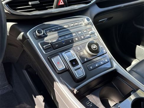 Used 2021 Hyundai Santa Fe Limited image 23