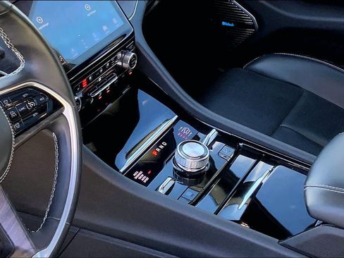 Used 2021 Jeep Grand Cherokee L Overland w/ Luxury Tech Group IV image 15