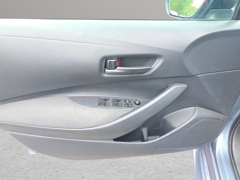 Used 2025 Toyota Corolla LE FWD image 18