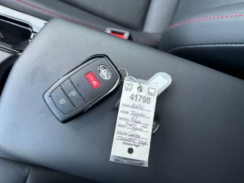 New 2026 Toyota Prius Plug-In Hybrid image 29