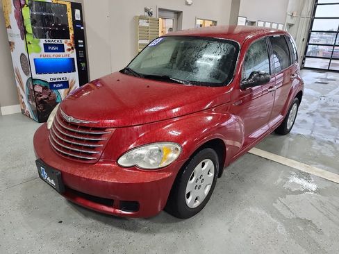 Used 2006 Chrysler PT Cruiser Touring image 2
