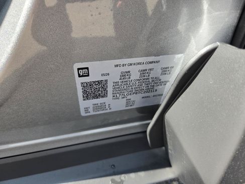 New 2026 Chevrolet Trax RS w/ Sunroof Package FWD image 21