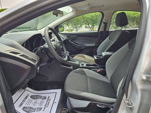 Used 2014 Ford Focus S FWD image 17