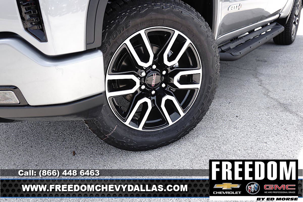 New 2026 GMC Sierra 1500 AT4 w/ AT4 Premium Package AWD/4WD image 9