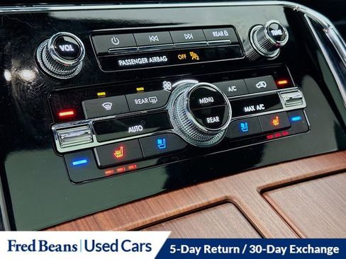 Certified 2022 Lincoln Navigator L Reserve image 18