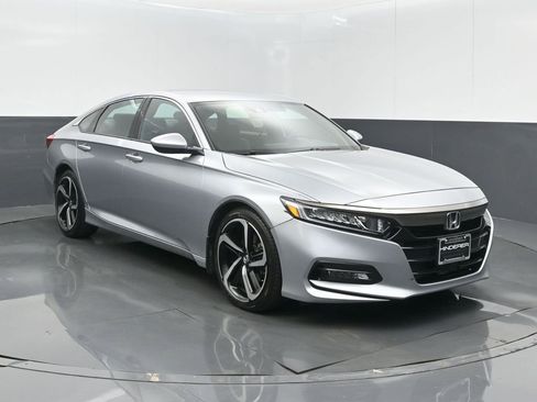 Certified 2018 Honda Accord Sport image 2