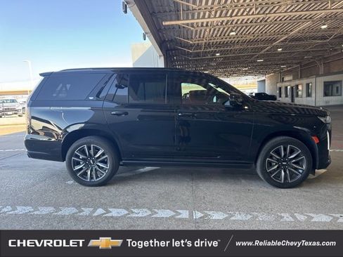 Used 2021 Cadillac Escalade Sport w/ Driver Assist Tech Package image 7