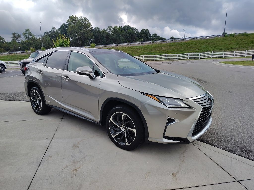 Used 2019 Lexus RX 450h AWD w/ Luxury Package image 4