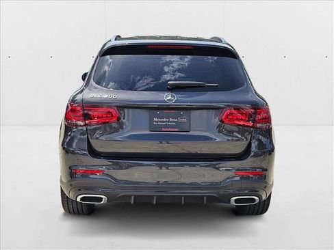 Used 2022 Mercedes-Benz GLC 300 image 7