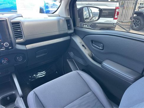 Used 2022 Nissan Frontier S w/ Technology Package RWD image 18