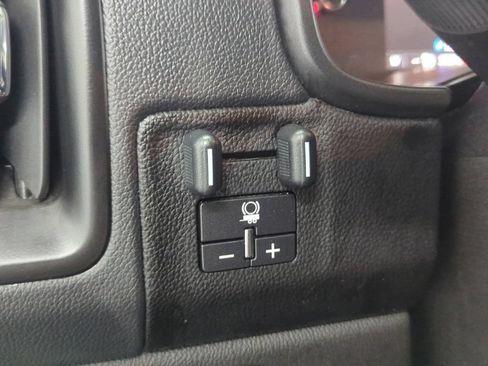 Used 2022 Chevrolet Colorado ZR2 AWD/4WD image 12