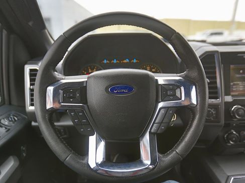 Used 2015 Ford F150 XLT w/ Equipment Group 302A Luxury image 6