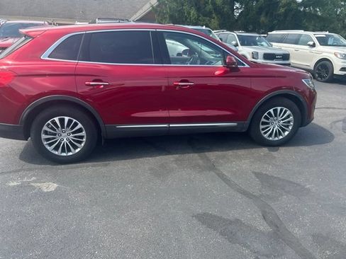 Used 2018 Lincoln MKX Select w/ Select Plus Package FWD image 10