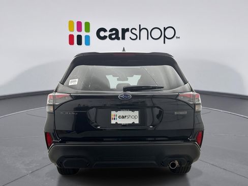 Used 2025 Subaru Forester Touring image 4