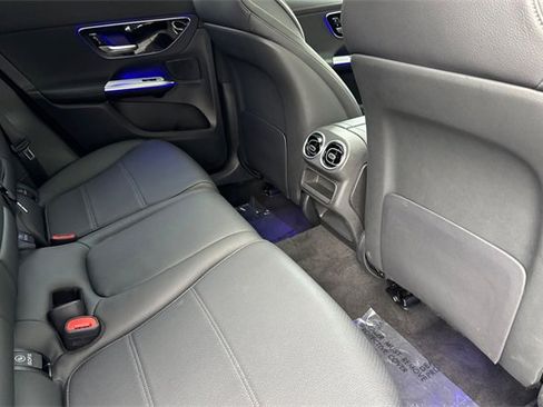 Used 2025 Mercedes-Benz GLC 300 GLC 300 image 18