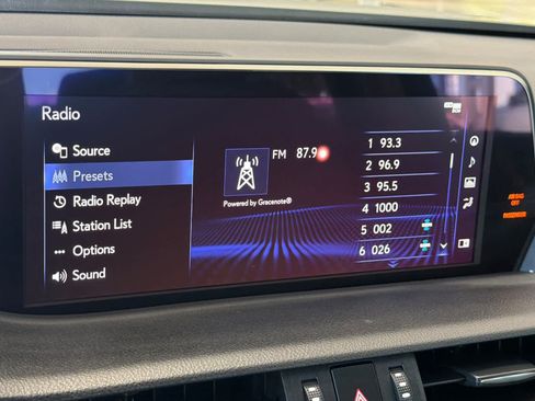 Used 2021 Lexus ES 300h w/ Premium Package FWD image 19