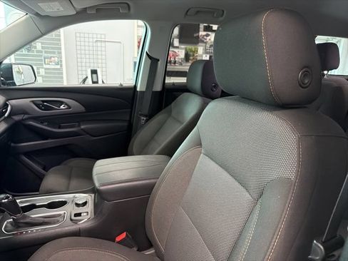 Used 2020 Chevrolet Traverse LT AWD/4WD image 13