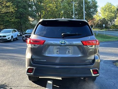 Used 2017 Toyota Highlander Limited image 7