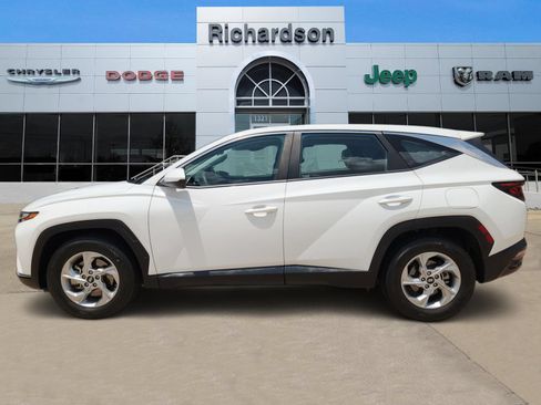 Used 2024 Hyundai Tucson SE FWD image 3