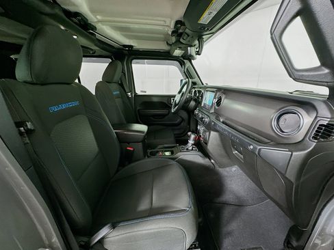 Used 2023 Jeep Wrangler Unlimited Rubicon 4xe AWD/4WD image 29