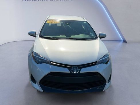 Used 2019 Toyota Corolla LE FWD image 2