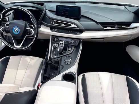 Used 2019 BMW i8 Roadster AWD/4WD image 14