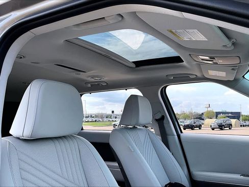 Used 2026 Hyundai Palisade SEL image 13