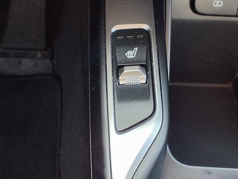Used 2022 Kia Sorento S w/ Panoramic Sunroof Package FWD image 16