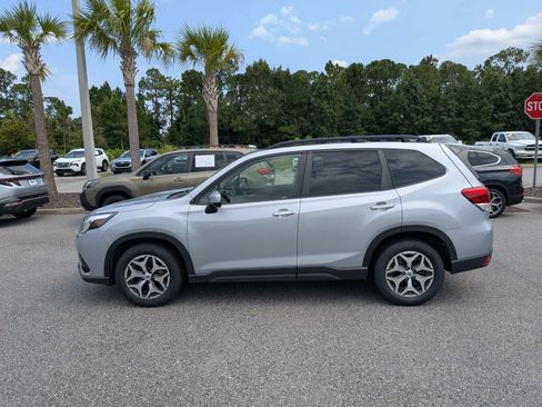 Certified 2024 Subaru Forester Premium AWD/4WD image 6